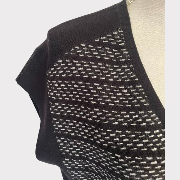 Athleta Black Thereafter Dress Sweater V Neck Striped Short Sleeve Size Medium - Picture 5 of 11